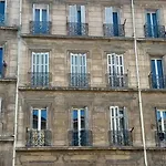 L\'Haussmannien 65, 4 Chambres, 10 Couchages