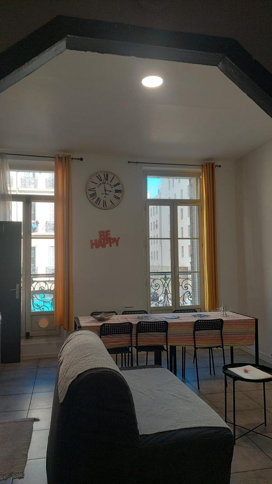 Apartment L'haussmannien 65, 4 Chambres, 10 Couchages Marseille